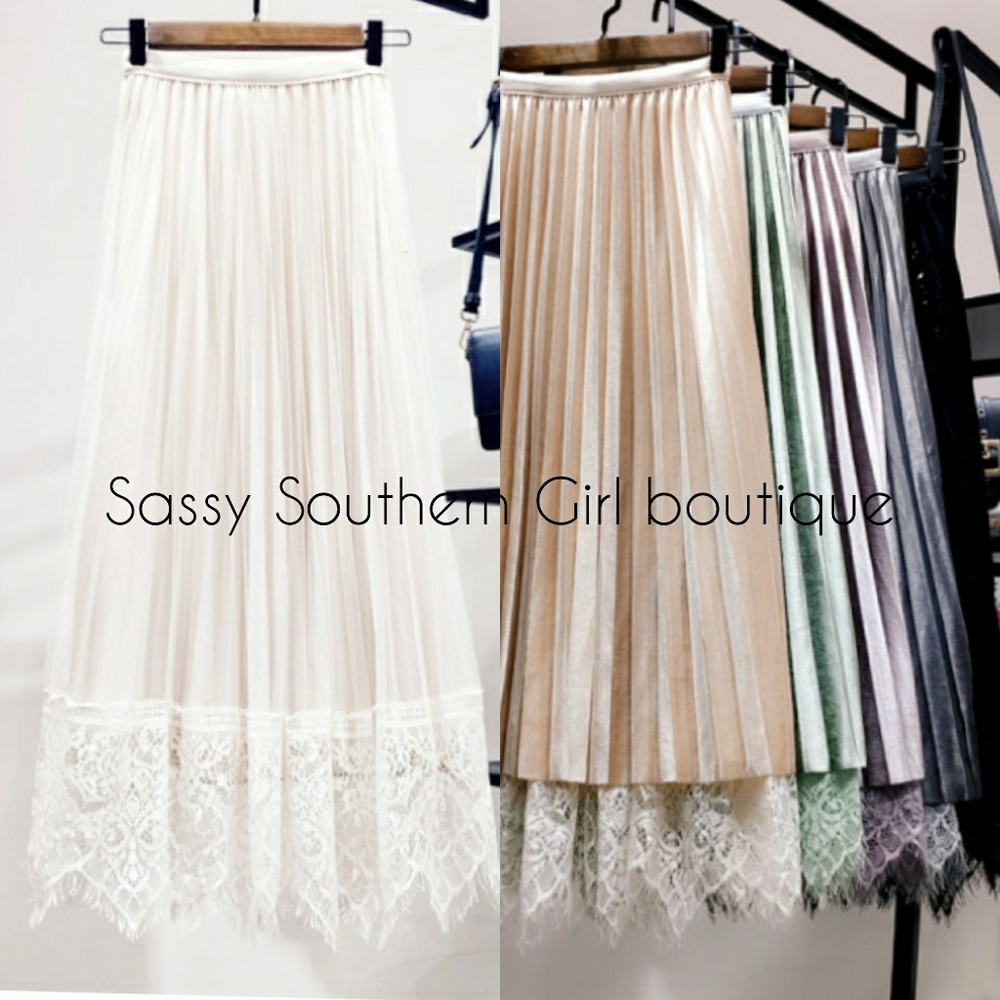 🆕⭐ Country boho White lace skirt